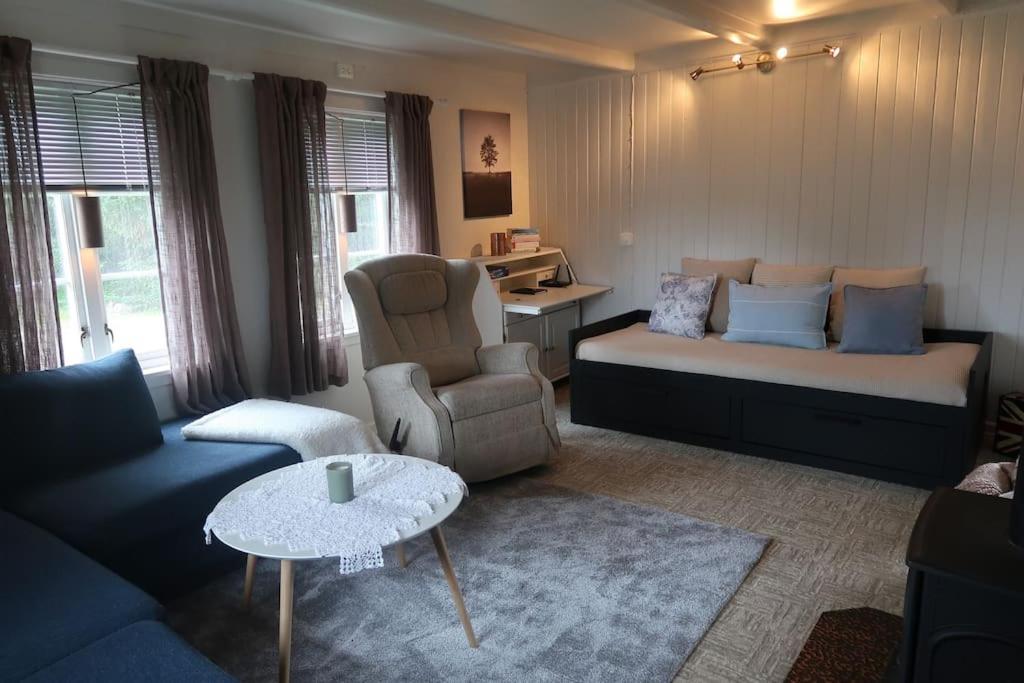 Lillehuset Villa Kabelvåg Eksteriør billede